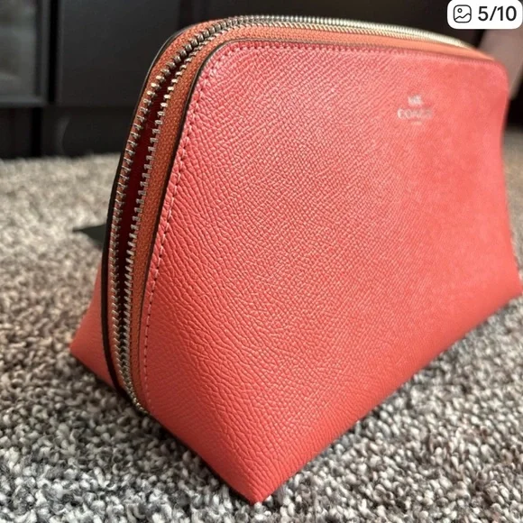 Authentic Coach Cosmetic Bag in Coral Crossgrain leather! 😍 - Picture 3 of 6